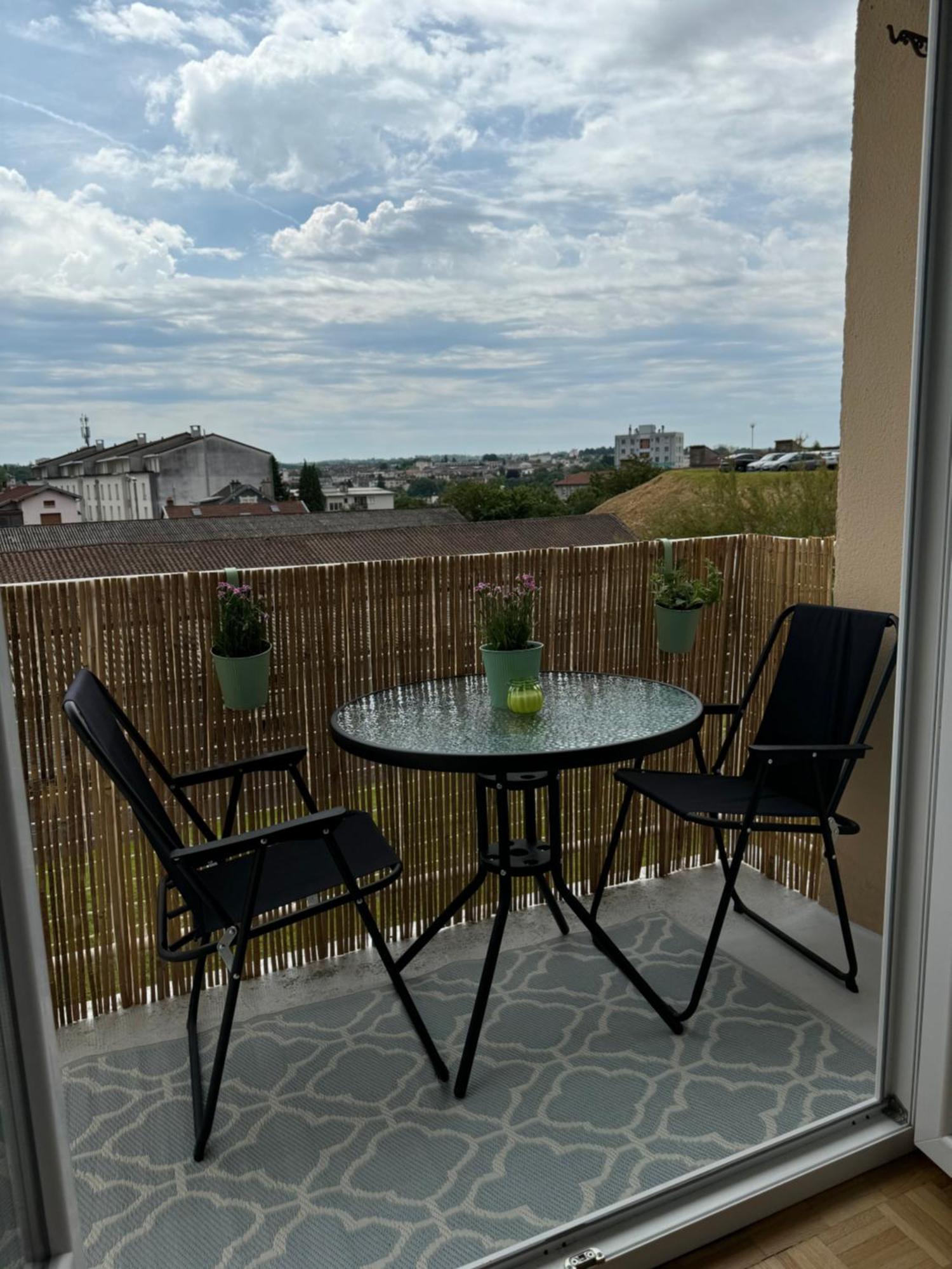 Appartement Chaleureux Et Spacieux T3 Limoges Exterior foto